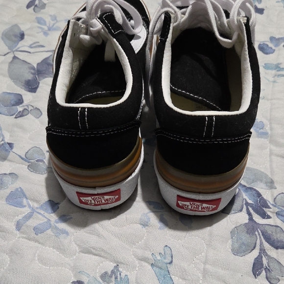 Vans Black and White Platform Sneakers with Brown Accents - Picture 3 of 5